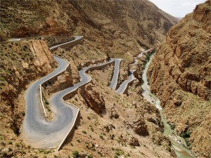 Droga w Wąwozie Dades w Maroko